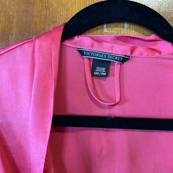 Victoria Secret Robe - Picture 3 of 3